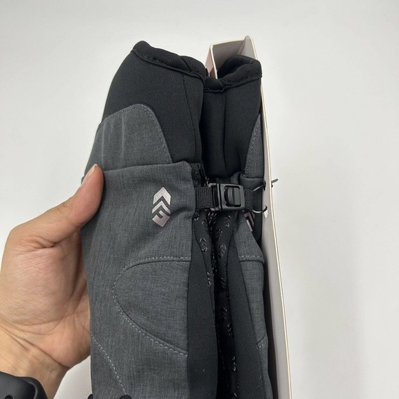 Free Country Gloves Mens L/XL Gray Softshell Touchscreen Compatible Snow Outdoor - Picture 2 of 8